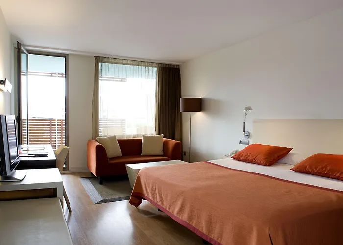Magnolia Hotel - Adults Only